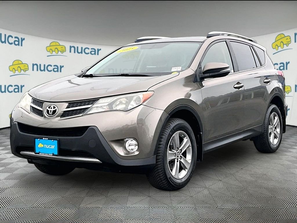 Used 2015 Brown Toyota XLE image 3