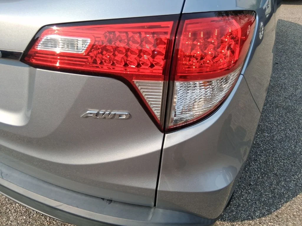 Used 2022  Honda EX image 15