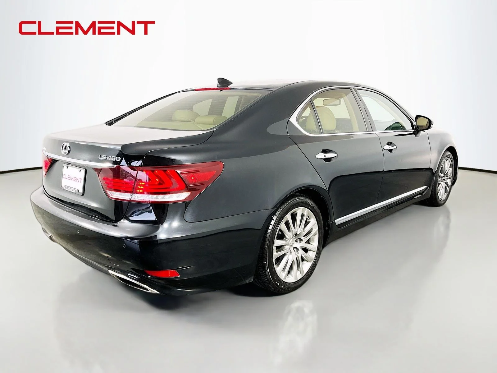 Used 2017 Black Lexus 460 image 7