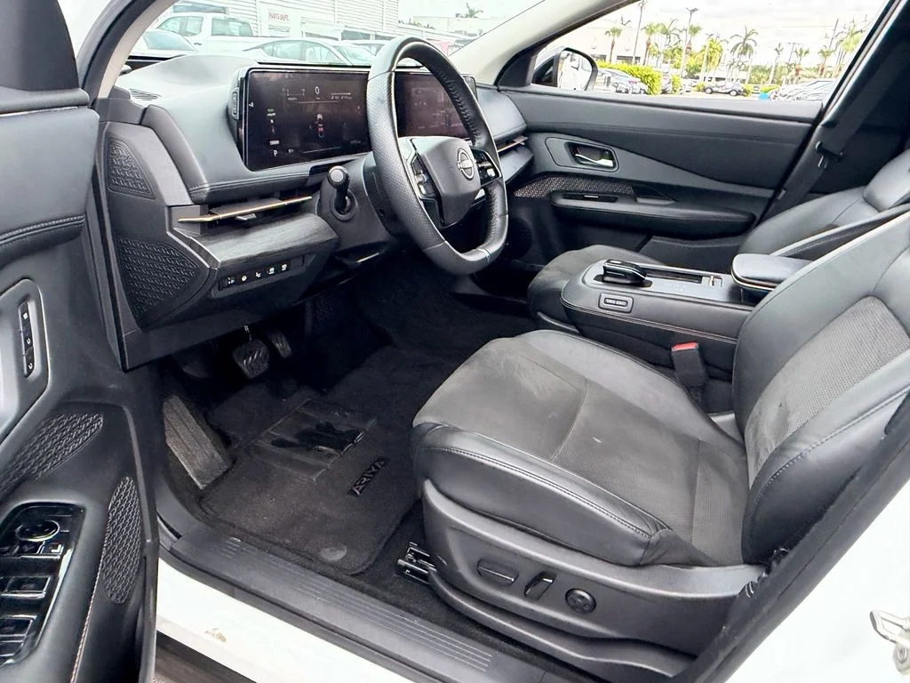 Used 2023 White Nissan ENGAGE image 11