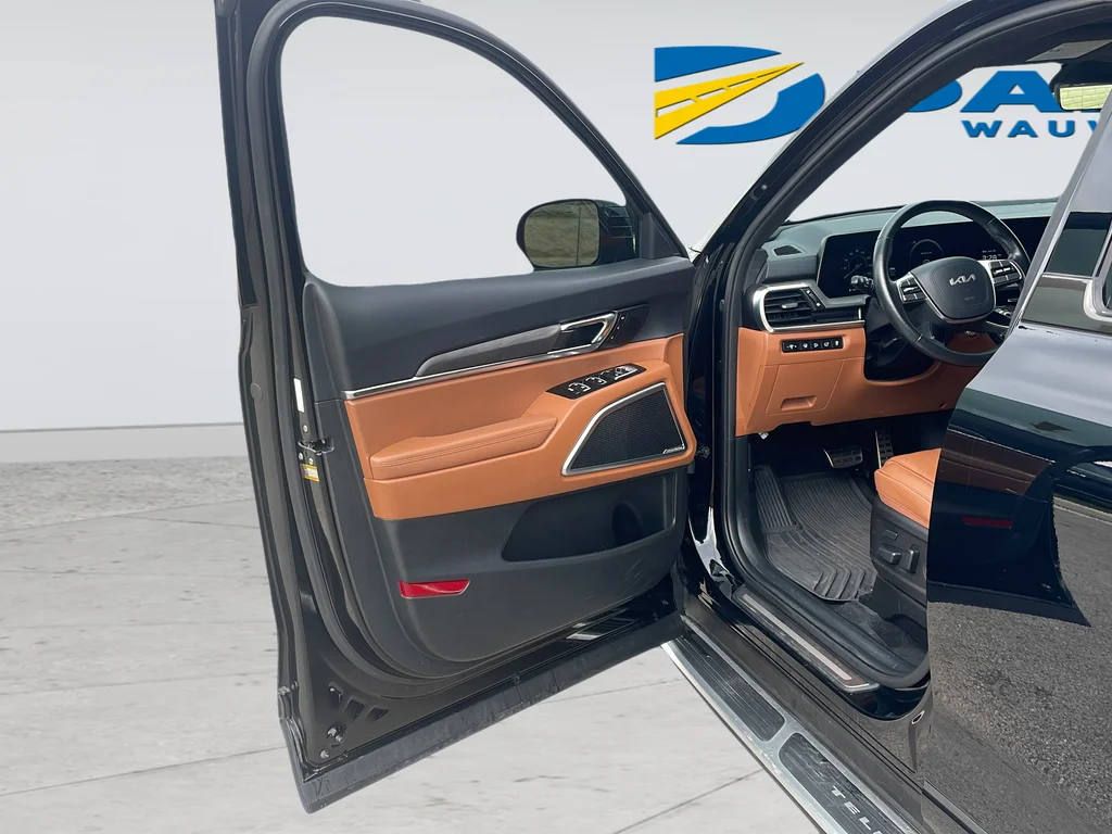 Used 2024 Black Kia SX-Prestige X-Pro image 35
