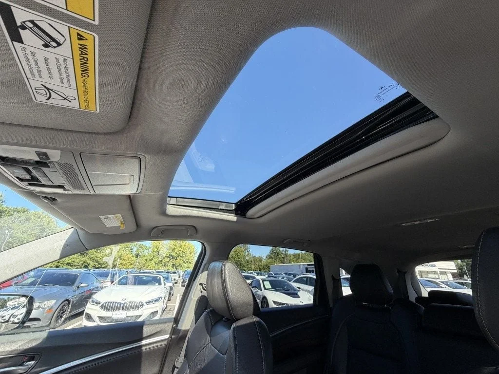 Used 2020 Platinum White Pearl Acura SH-AWD 7-Passenger w/Technology Pkg image 16