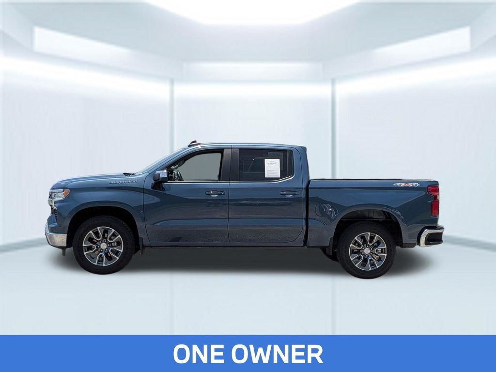 Used 2024 Blue Chevrolet LT image 2
