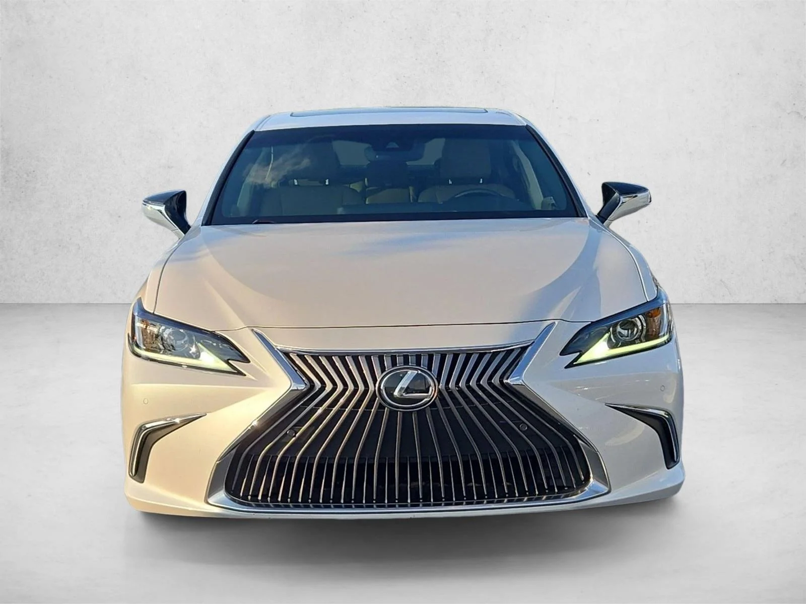 Used 2020 Eminent White Pearl Lexus ES 350 image 2