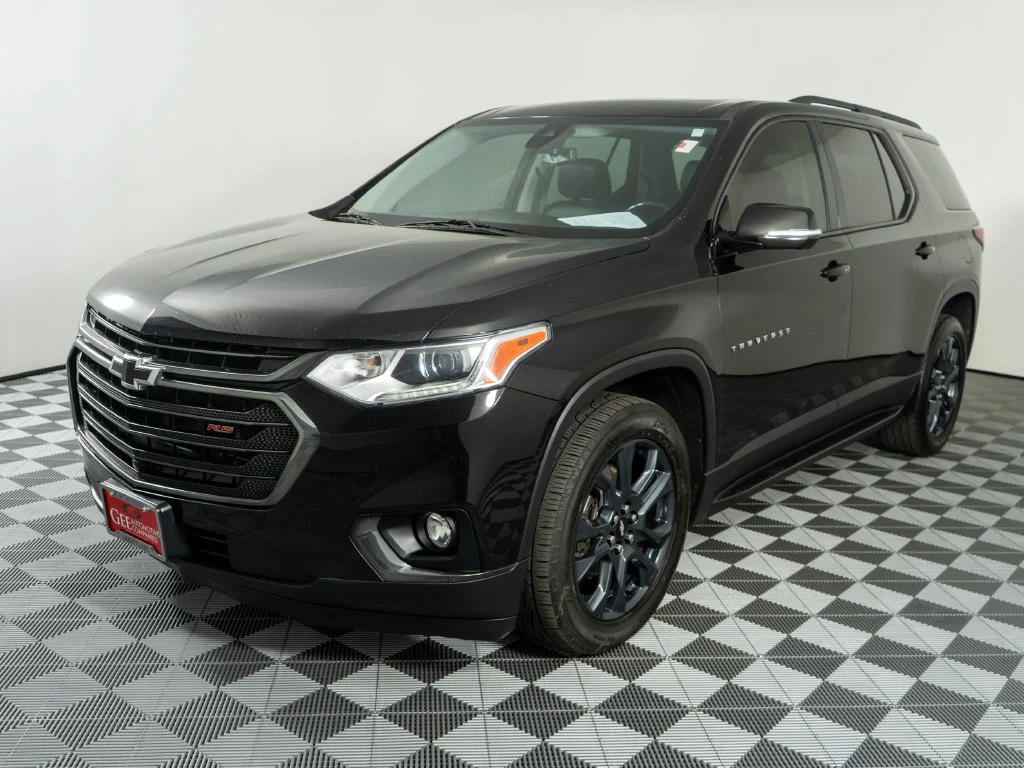 Used 2020 Black Chevrolet RS image 3