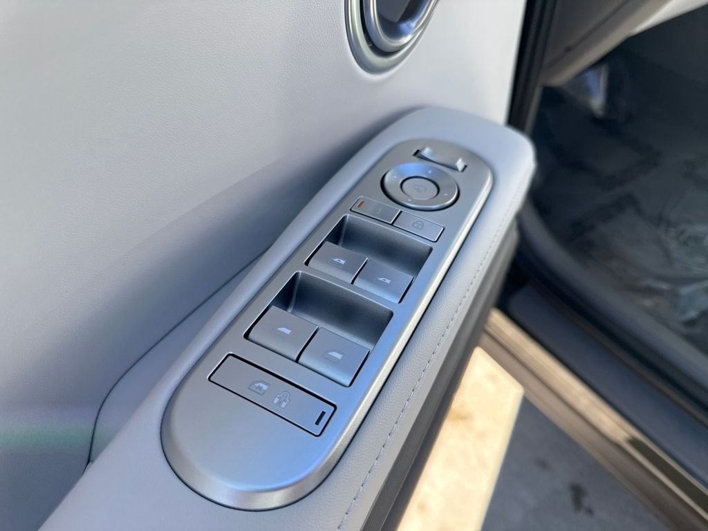 New 2026 Silver Hyundai SEL Premium image 11