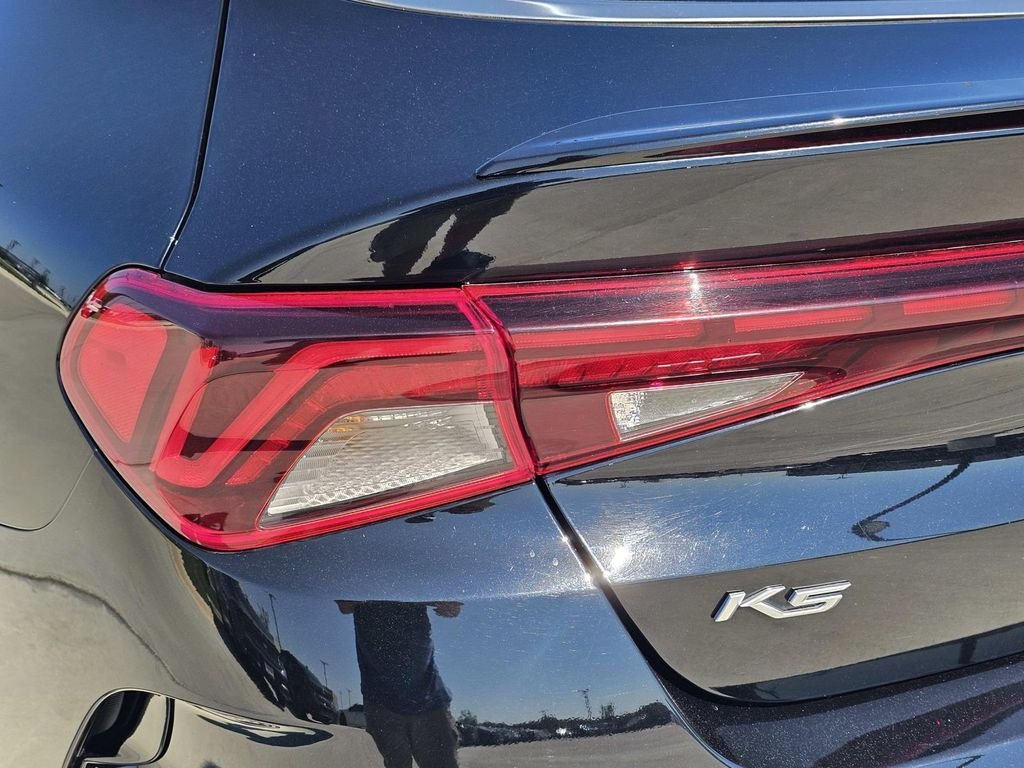 Used 2022 Black Kia GT-Line image 11