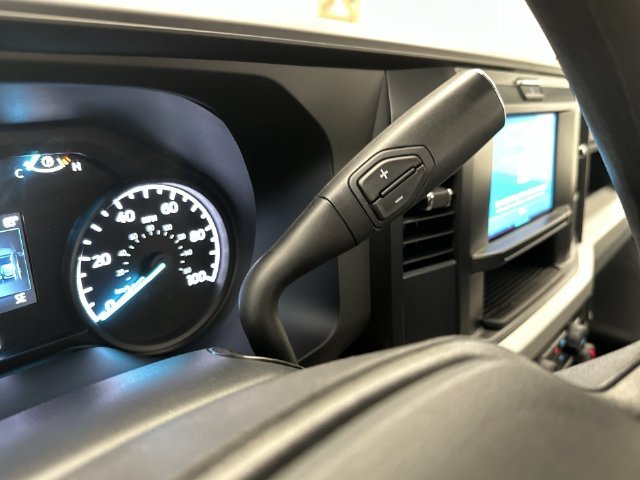 New 2027 Oxford White Ford F-350® XL image 22