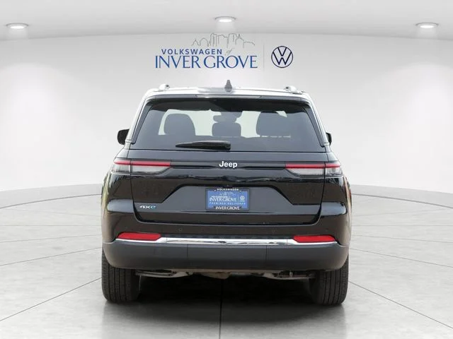 Used 2024 Black Jeep 4xe image 6