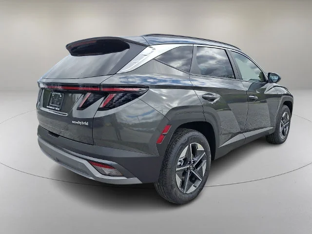 New 2026 Gray Hyundai SEL Convenience image 4