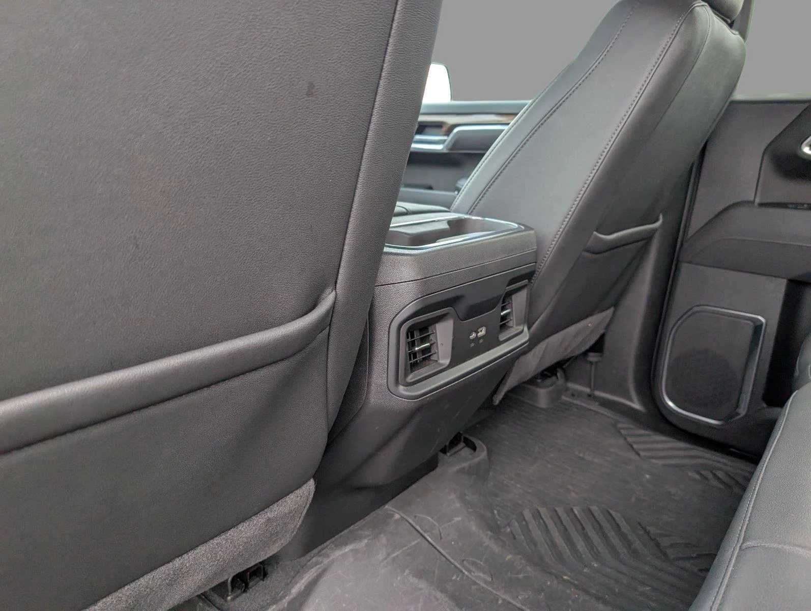 Used 2025 Summit White Chevrolet LT Trail Boss image 33
