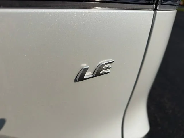 Used 2026 Off-white Toyota LE image 19
