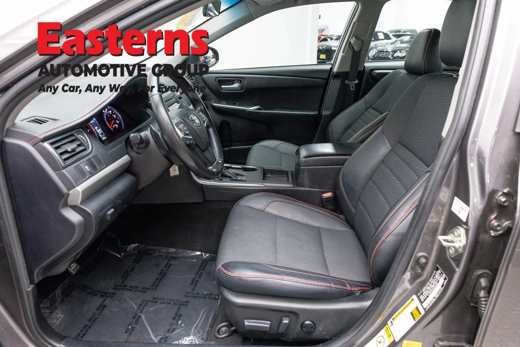 Used 2016 Gray Toyota SE image 13