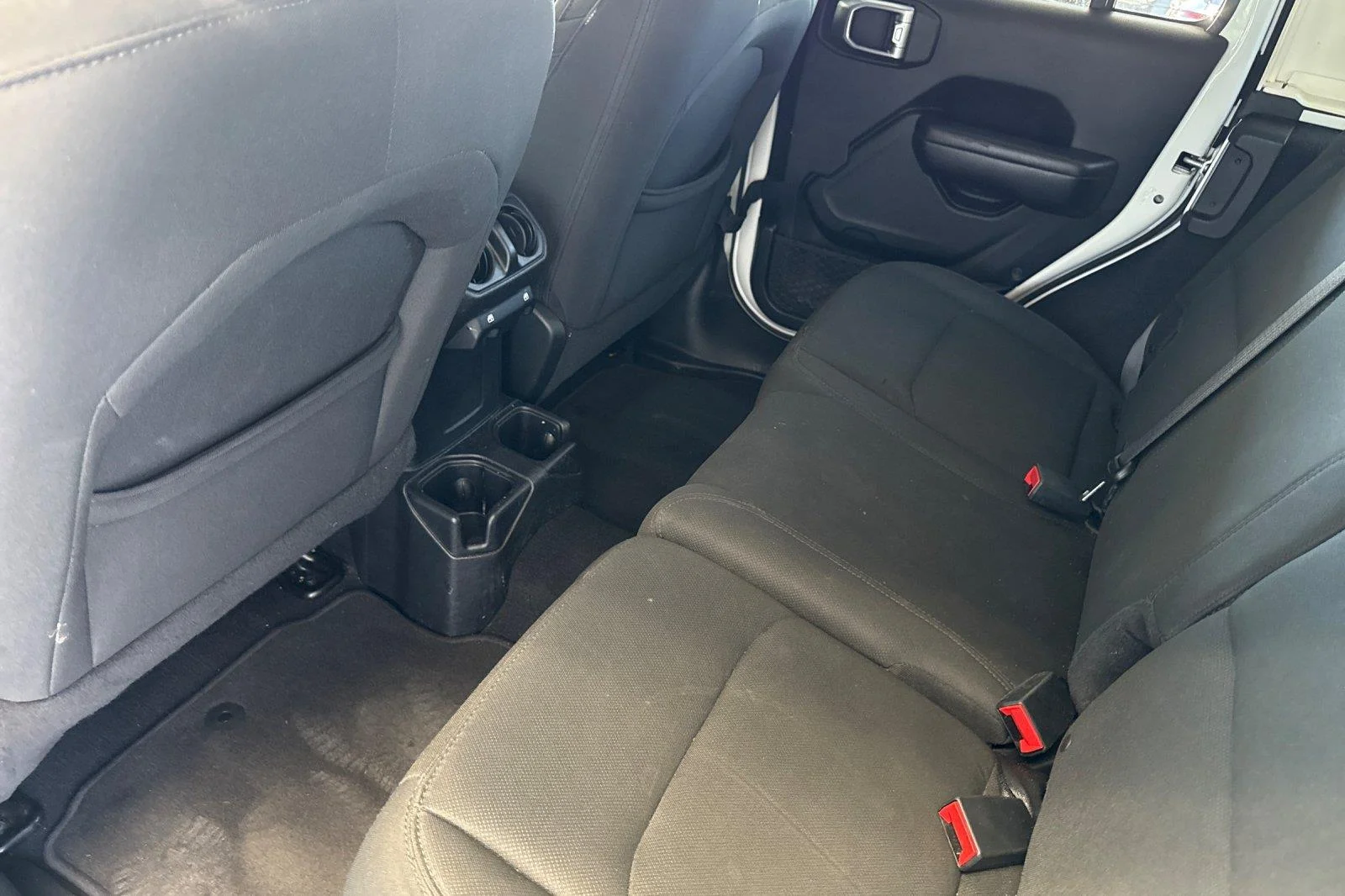 Used 2018 Bright White Clearcoat Jeep Sport S image 11