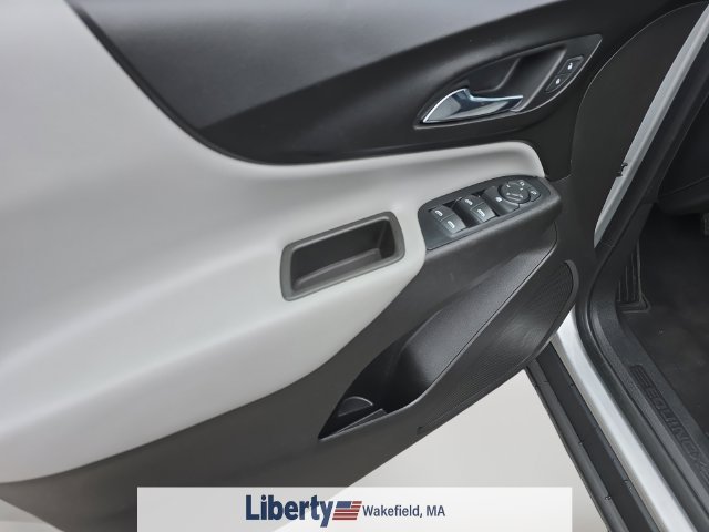 Used 2019 Chevrolet Equinox LS with VIN 3GNAXSEV4KS593204 for sale in Wakefield, MA