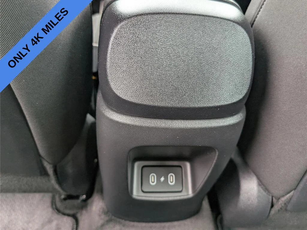 Used 2026 Silver Hyundai SEL Sport image 18