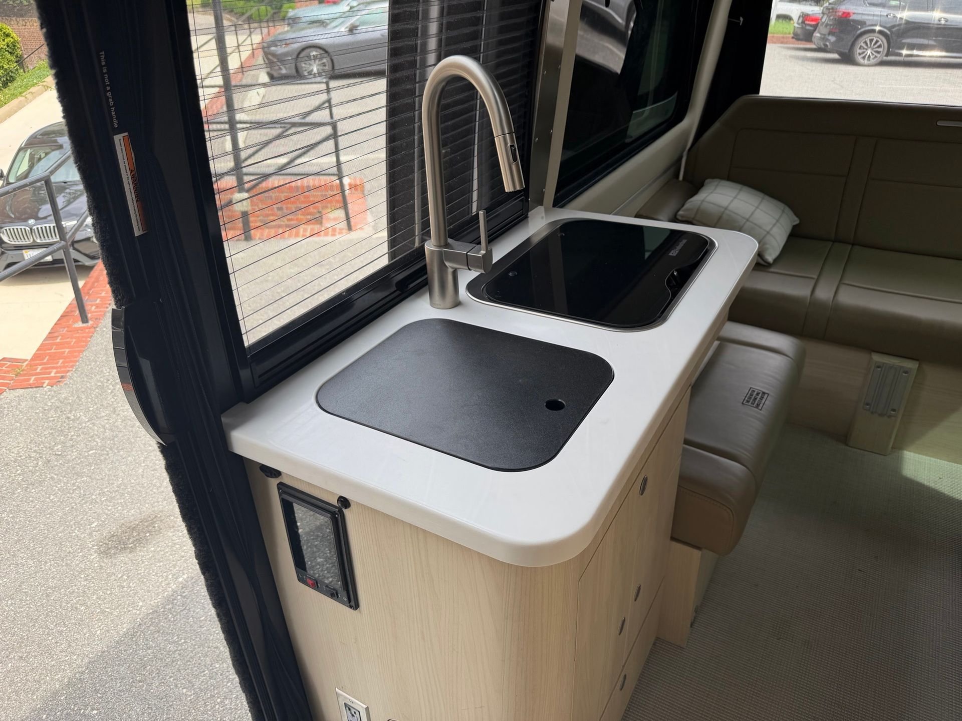 Used 2022  Mercedes-Benz AIRSTREAM INTERSTATE 19 image 27
