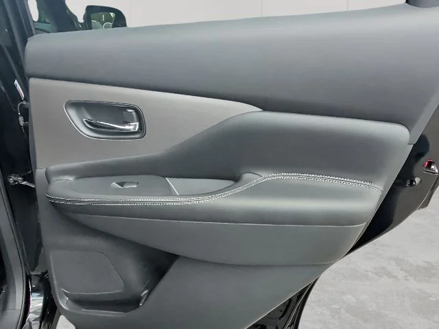 Used 2023 Black Nissan SV image 39