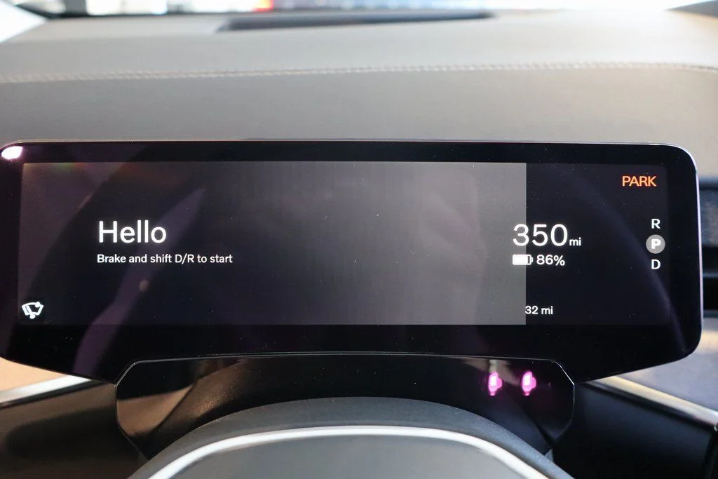 New 2025  Volvo Twin Motor Ultra image 22