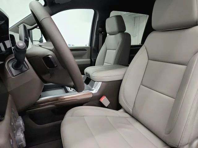 2026 Chevrolet Silverado 3500 HD LT - Photo 22