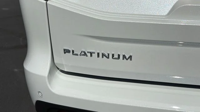 New 2027 Star White Metallic Tri-Coat Ford MAX Platinum image 13