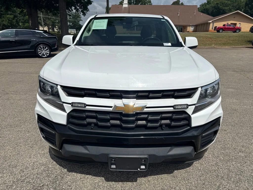 Used 2022 Summit White Chevrolet LT image 8