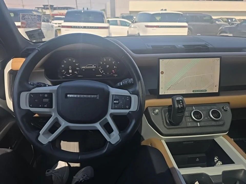 Used 2025 Fuji White Land Rover S image 7