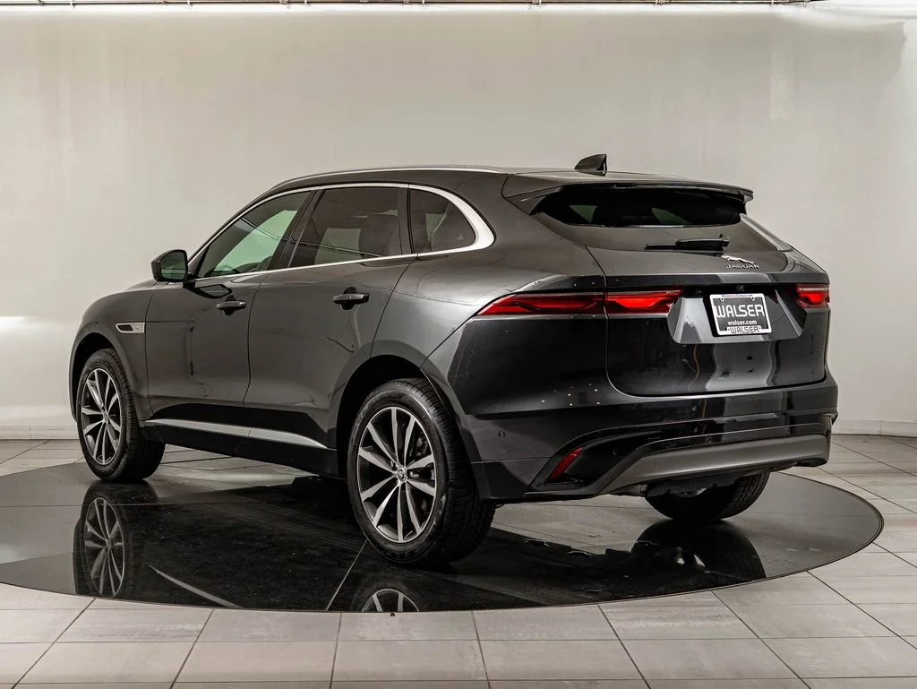 Certified Used 2025 Gray Jaguar P250 R-Dynamic S image 7