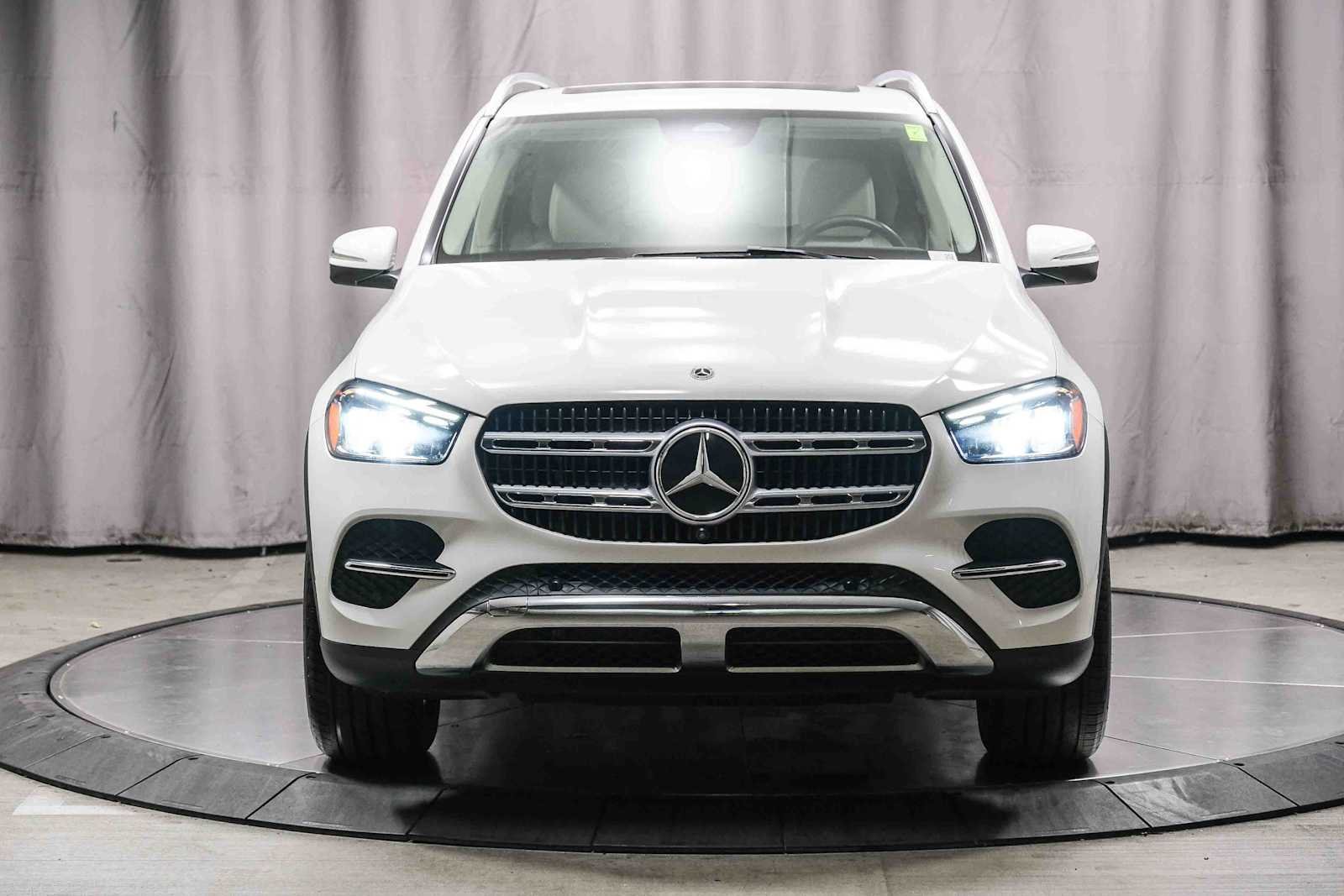 Certified Used 2024 Polar White Mercedes-Benz GLE 450e Plug-In Hybrid image 6