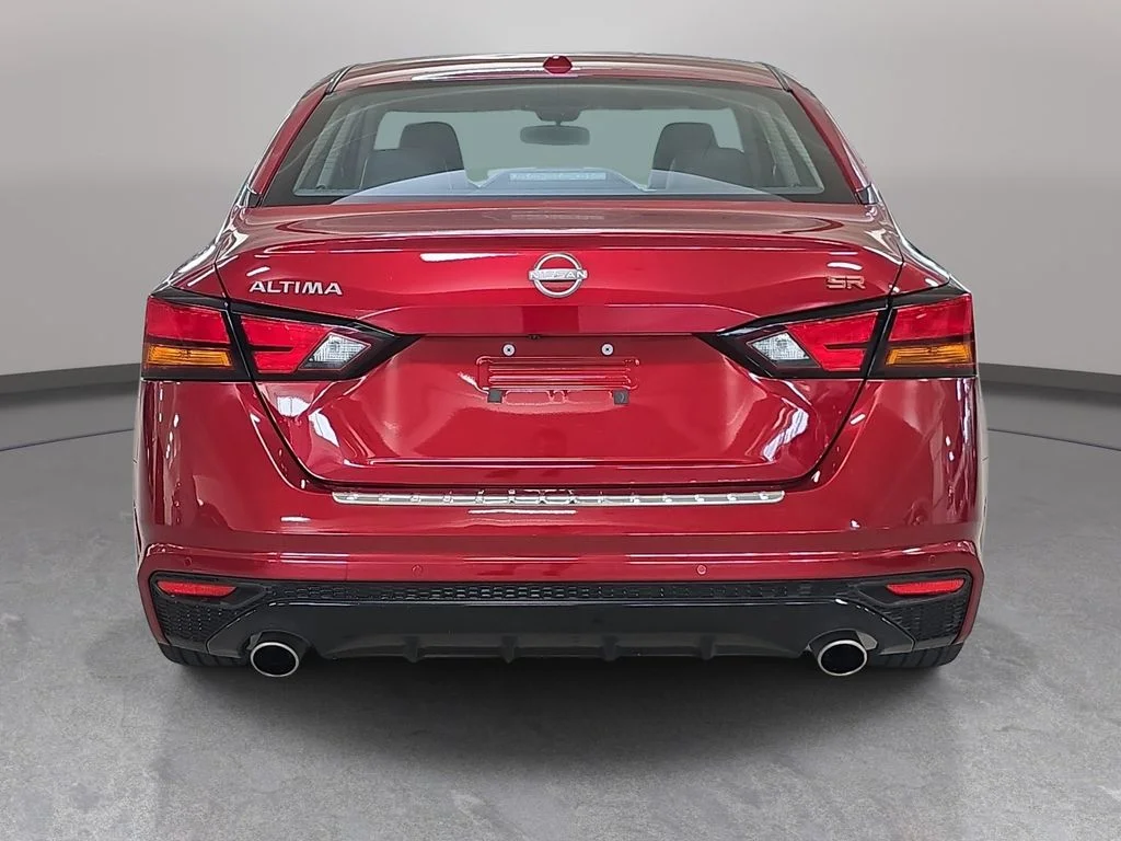 Used 2023 Scarlet Ember Tintcoat Nissan 2.5 SR image 8