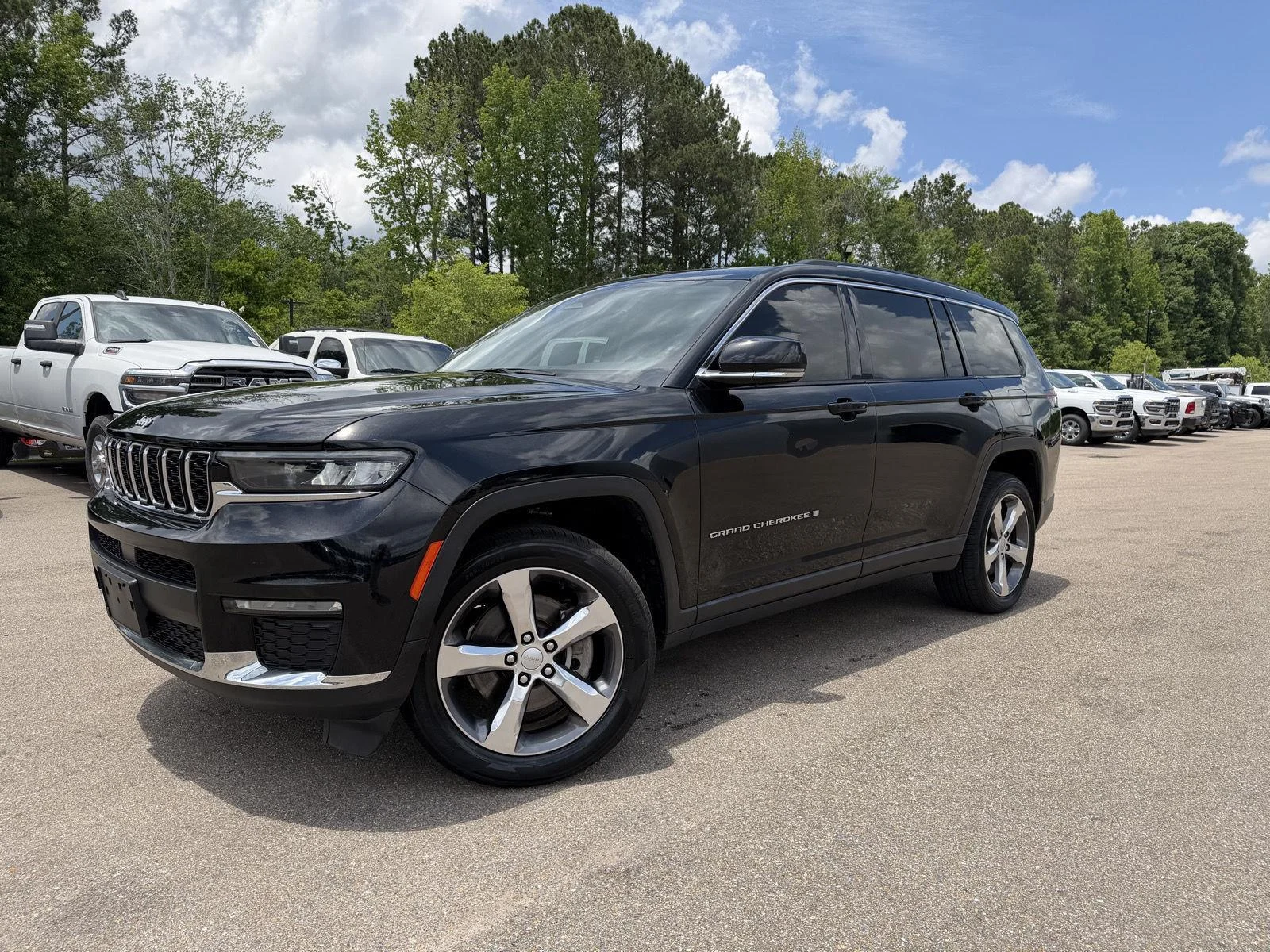 2021 Jeep Grand Cherokee L Limited's photo