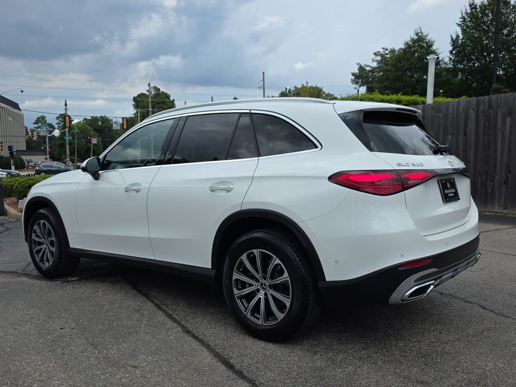 Certified Used 2024 White Mercedes-Benz GLC 300 image 3