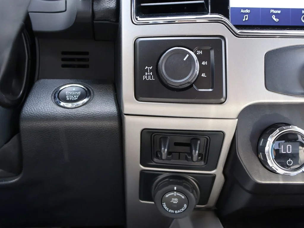 Certified Used 2022 Gray Metallic Ford Lariat image 34