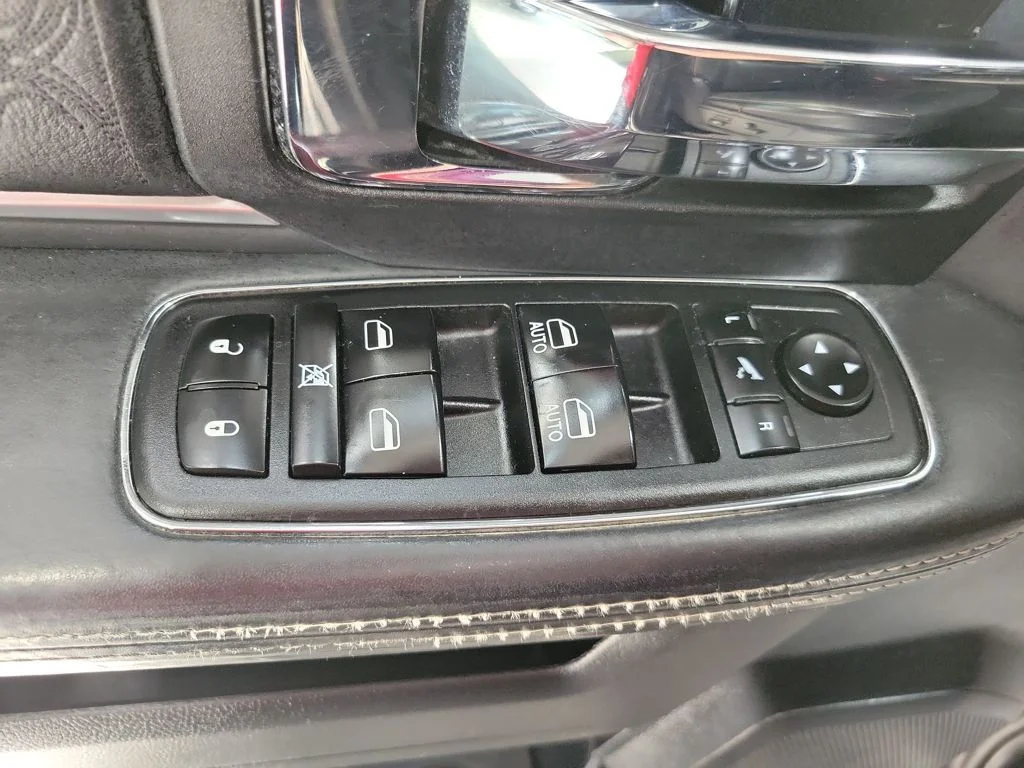 Used 2016 Gray Ram Laramie Longhorn image 37