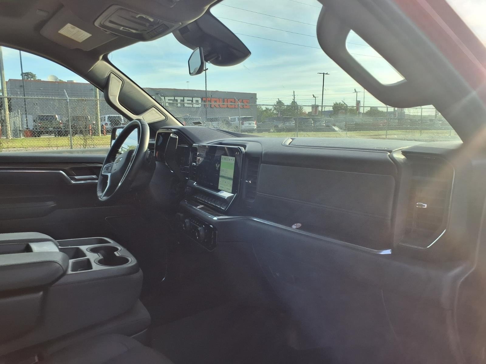 2025 Chevrolet Silverado 1500 photo 10 of 25