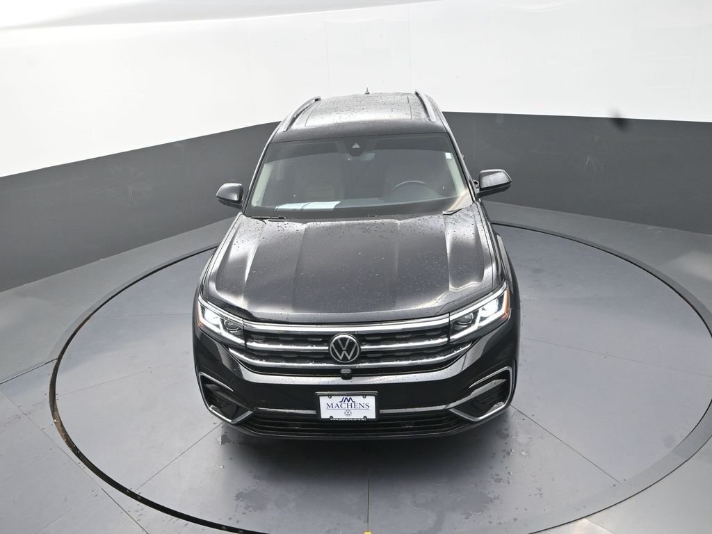 Used 2022 Black Volkswagen 3.6L V6 SEL Premium R-Line image 15