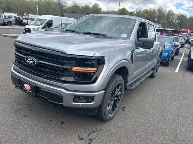 New 2026 Silver Ford XLT image 3