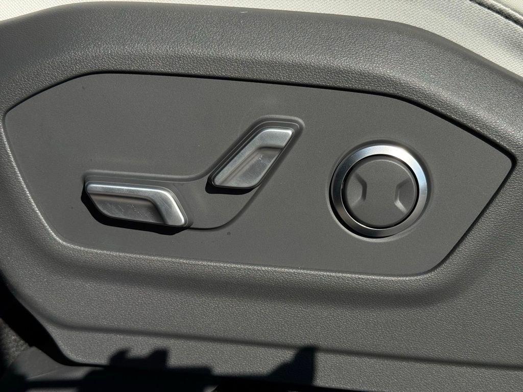 Certified Used 2026 Black Hyundai SEL image 24