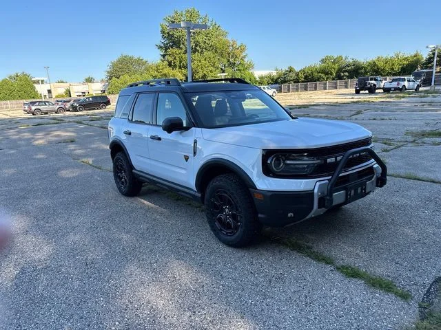 Used 2025 White Ford Badlands image 14