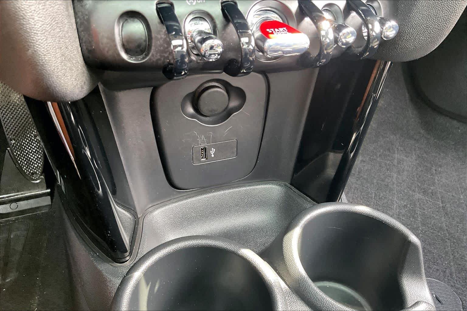 Used 2024 Melting Silver III Metallic MINI Cooper S image 34
