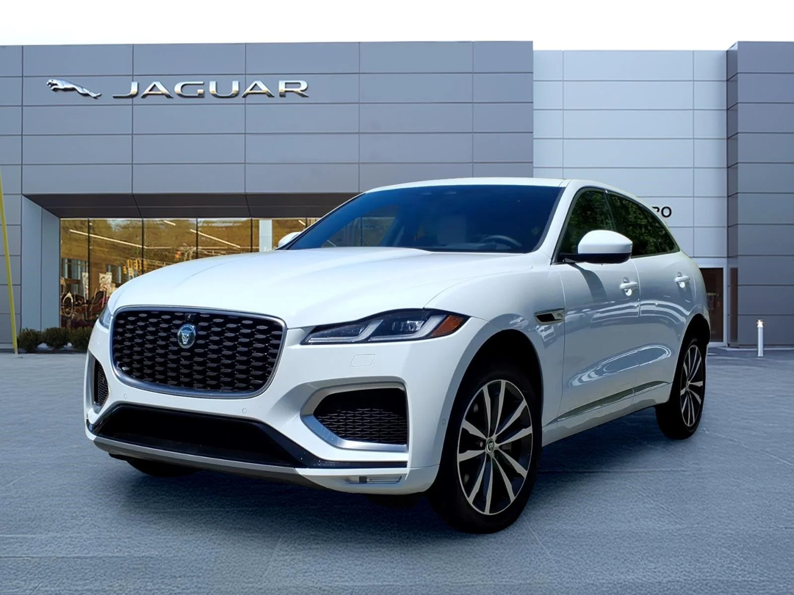 2026 Jaguar F-PACE P250 R-Dynamic S's photo