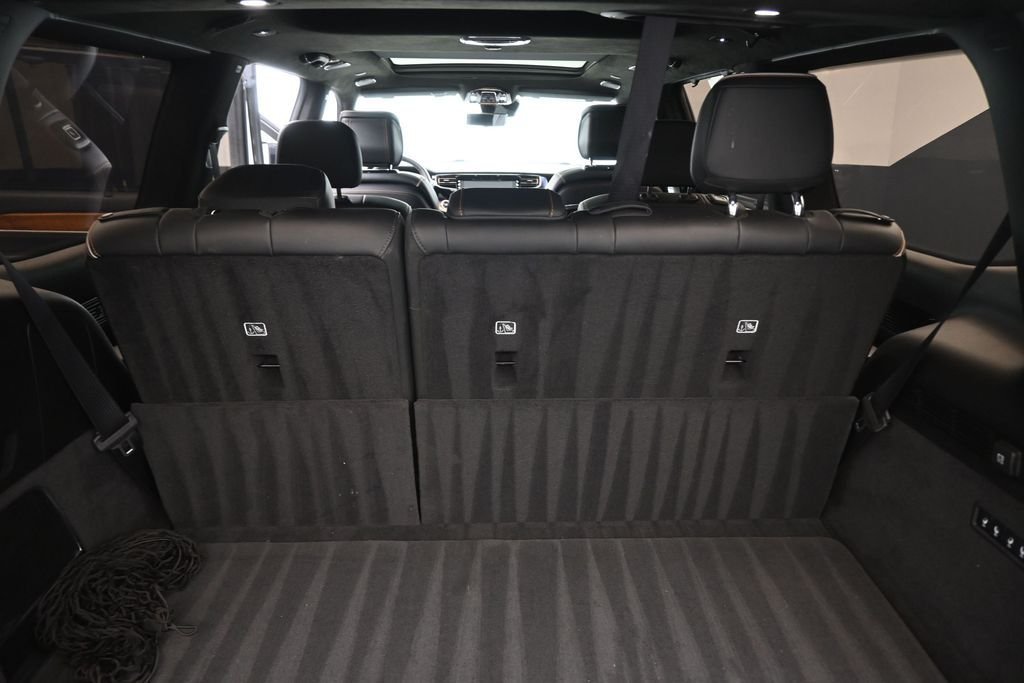 Used 2023 White Jeep Series III image 14