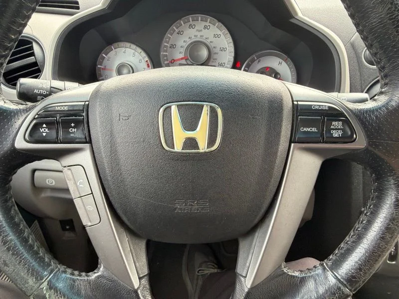 Used 2013  Honda EX-L image 17