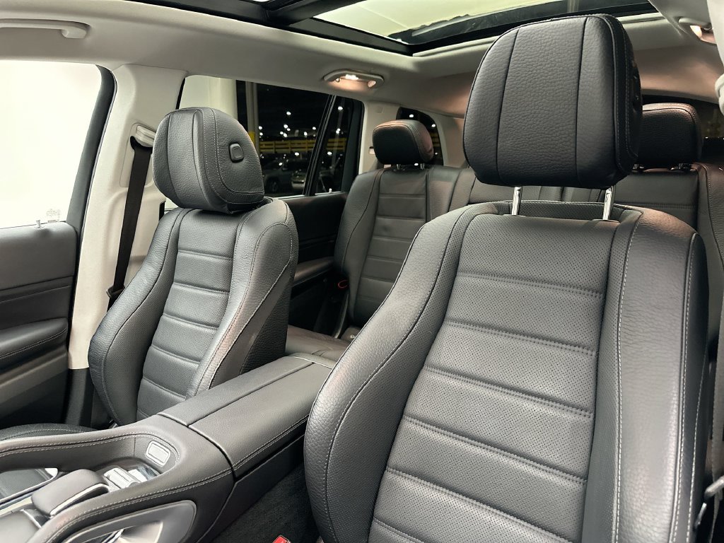Used 2024 Polar White Mercedes-Benz GLS 450 image 23