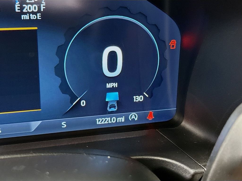 Used 2024  Ford LARIAT image 18