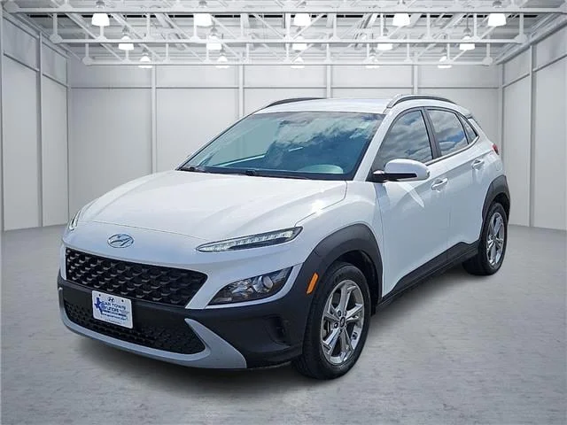 Used 2023 Lunar White Hyundai SEL (IVT) All-Wheel Drive image 1
