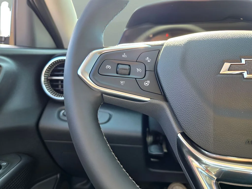New 2026 White Chevrolet ACTIV image 26