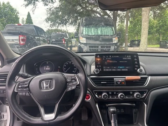Used 2022 White Honda EX-L image 11