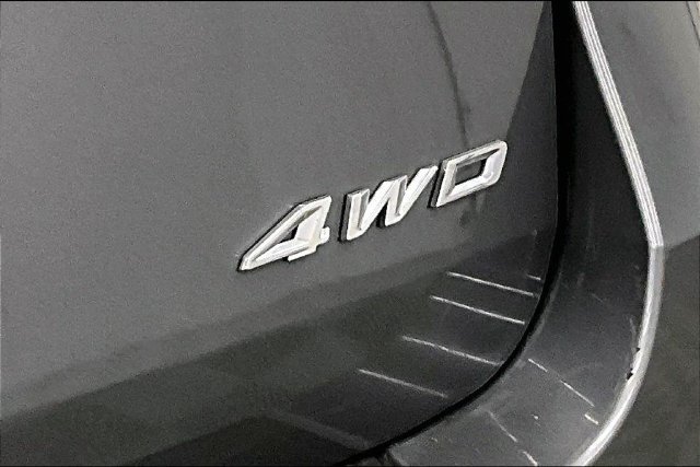 Used 2024 Carbonized Gray Metallic Ford ST-Line image 9