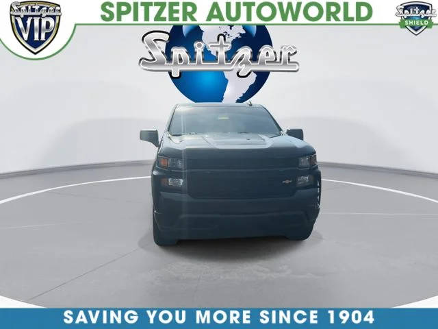 Used 2021 Black Chevrolet Custom image 3